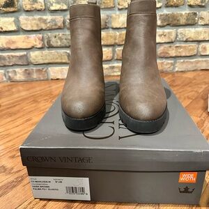 Crown Vintage Brown Ankle Boots
